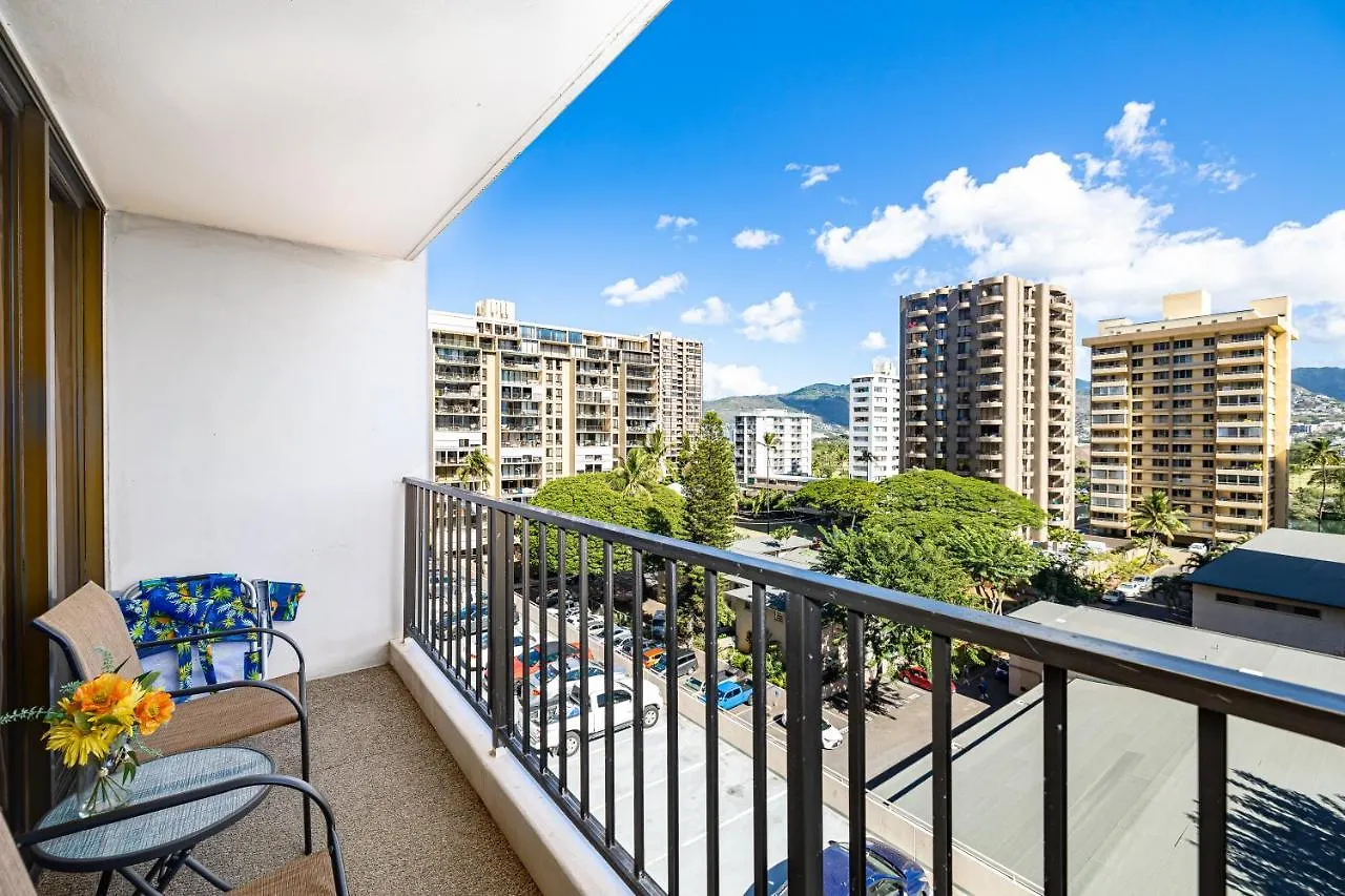 Apartment Mountain View Oasis, Steps From Beach With Parking! Honolulu United States