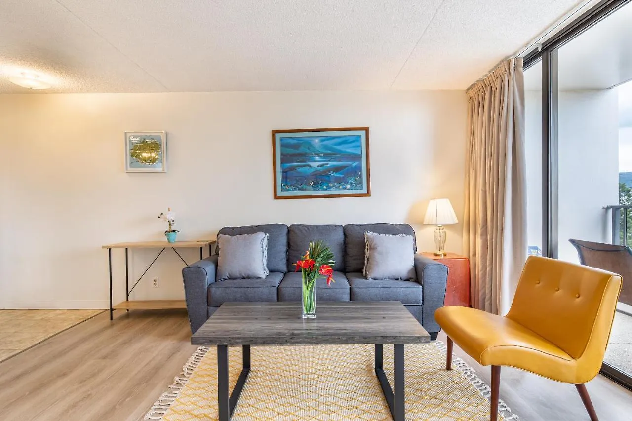 Mountain View Oasis, Steps From Beach With Parking! Honolulu