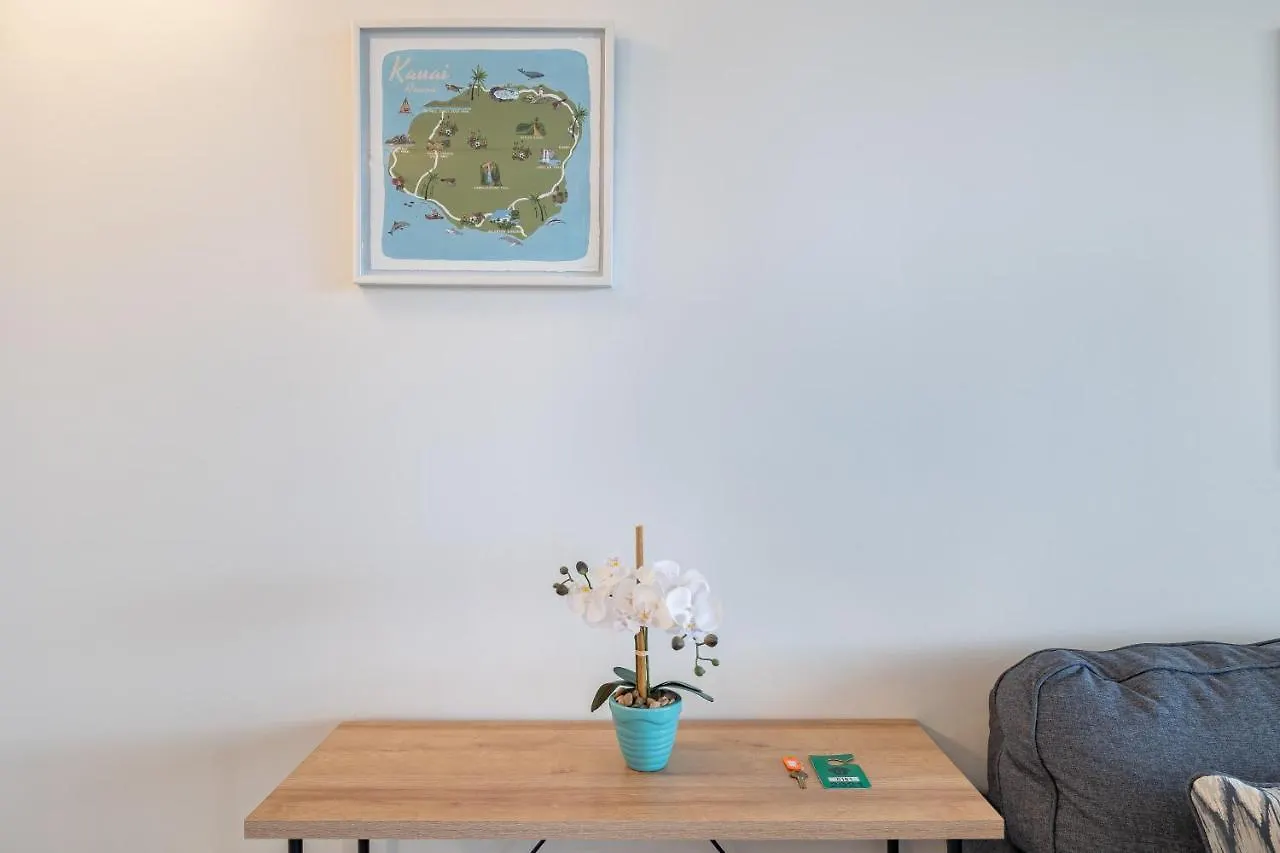 Apartment Mountain View Oasis, Steps From Beach With Parking! Honolulu United States